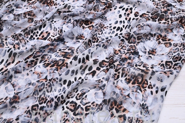 ТКАНЬ ПЛАТЕЛЬНАЯ ШИФОН 1584/101088 Леопард с белыми цветами